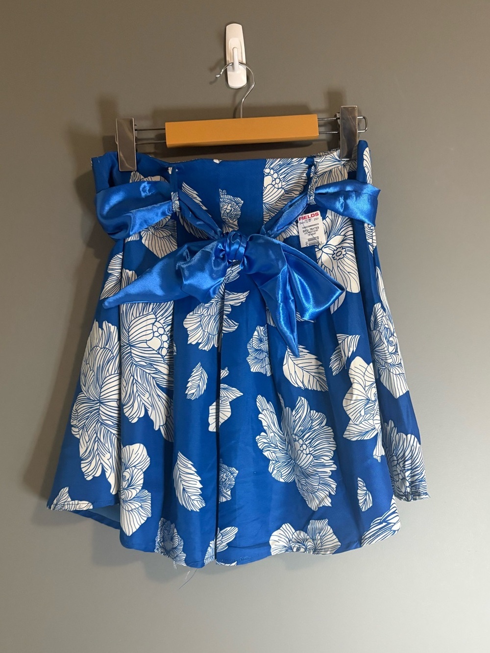 NWT Candy Couture Blue & White Floral Paperbag Mini Skirt | Satin Bow | Small - Picture 4 of 8